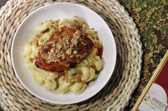 Buffalo Mac & Cheese With Crispy Fried Onions